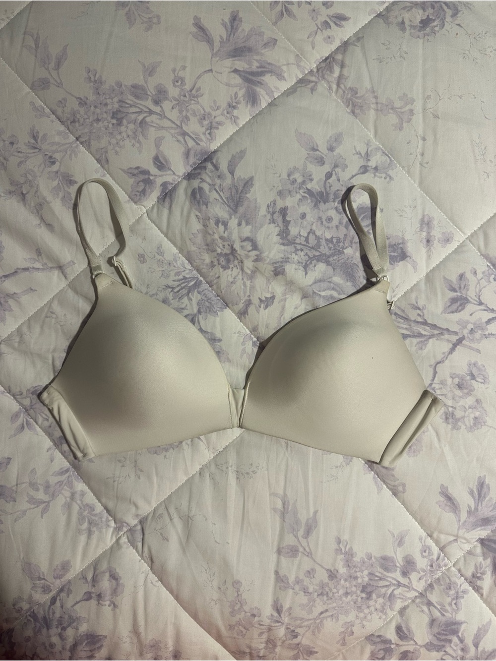 Victoria's Secret Smooth Ivory T-Shirt Bra